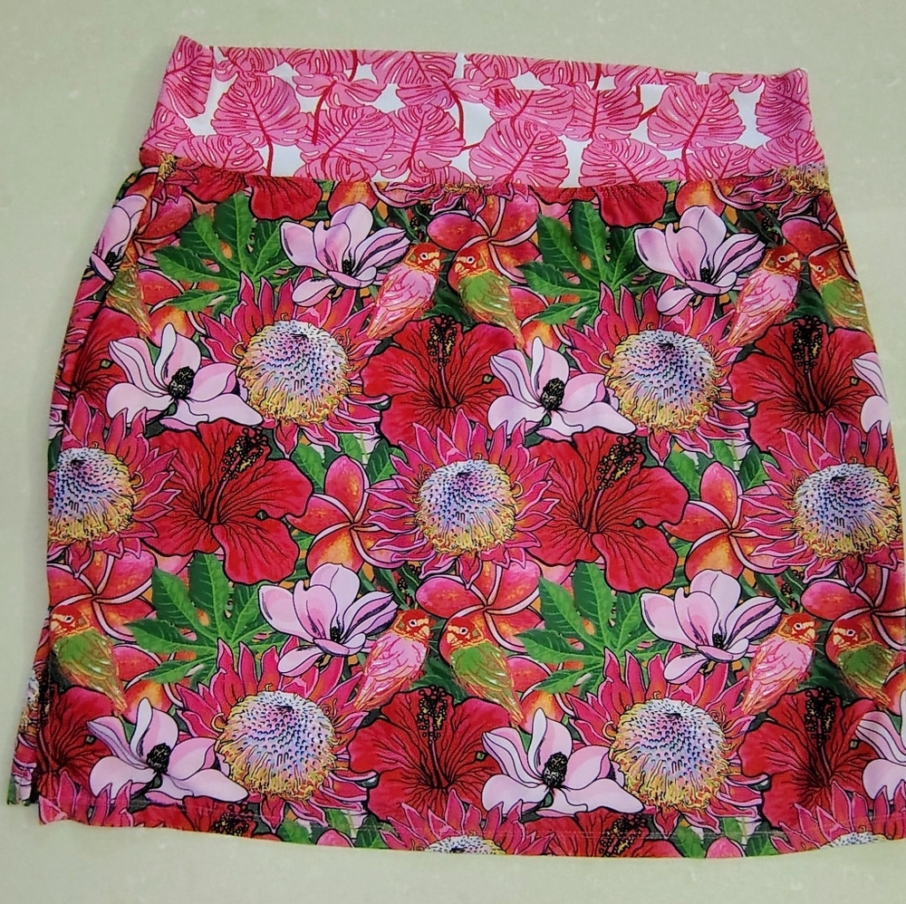 NEW Skort Obsession Vibrant Pink Tropical Floral w Parakeets & Pockets Sz M